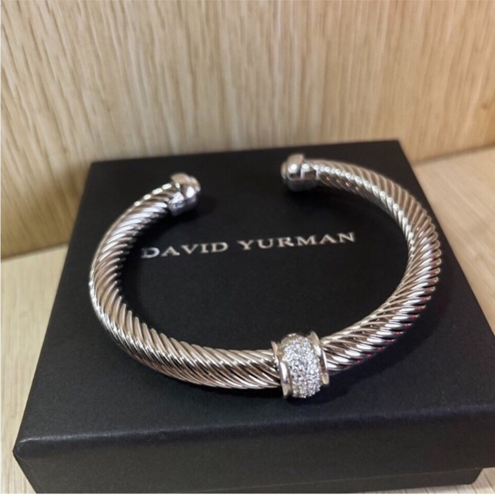 David Yurman Cable Bracelet with Pavé Diamond Accent in Silver 7mm